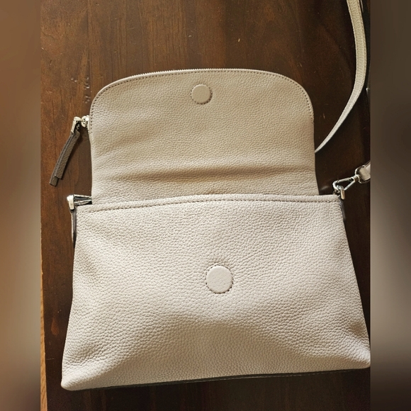 Kate Spade Pebbled Leather Fold Over Bag! NWOT! - Picture 7 of 13